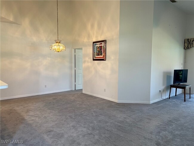 Building Photo - 2081 Crestview Way