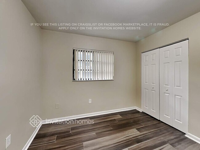 Building Photo - 2579 W 70th St