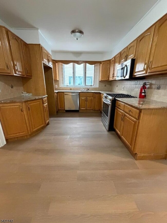 Building Photo - 12 Patten Pl