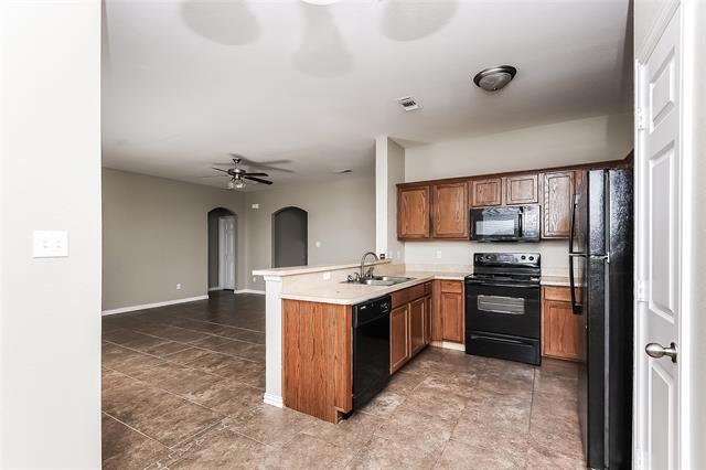Building Photo - 213 Kennedy Dr