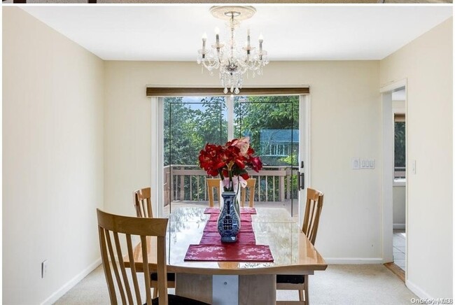 Building Photo - 261 Gramercy Dr