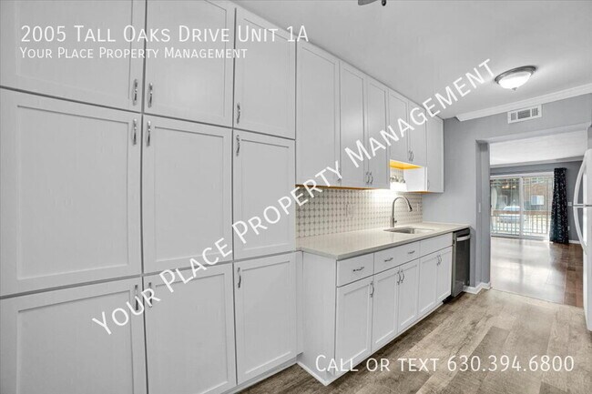 Building Photo - 2005 Tall Oaks Dr