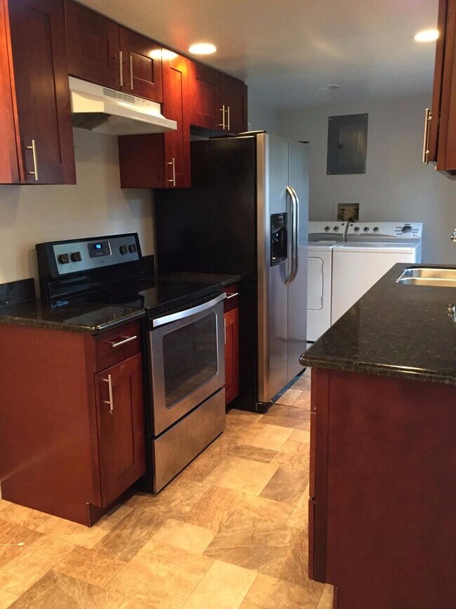 Building Photo - 6833 25th Ave NE