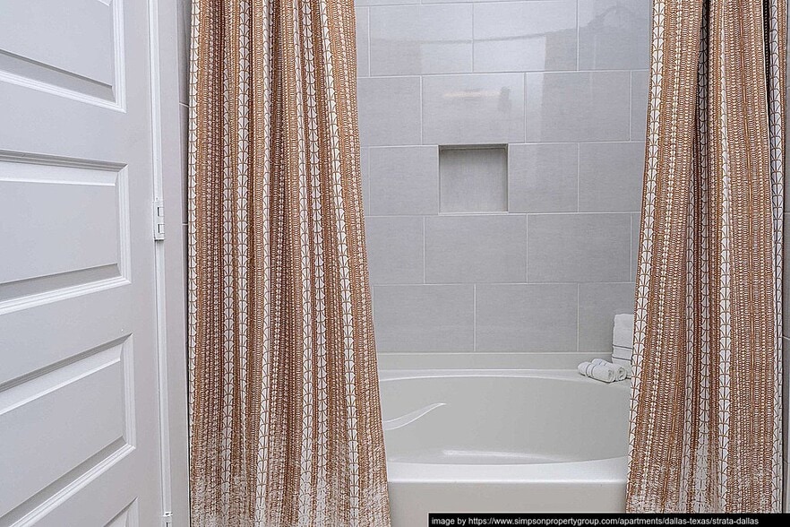 Building Photo - 5050 Capitol Ave