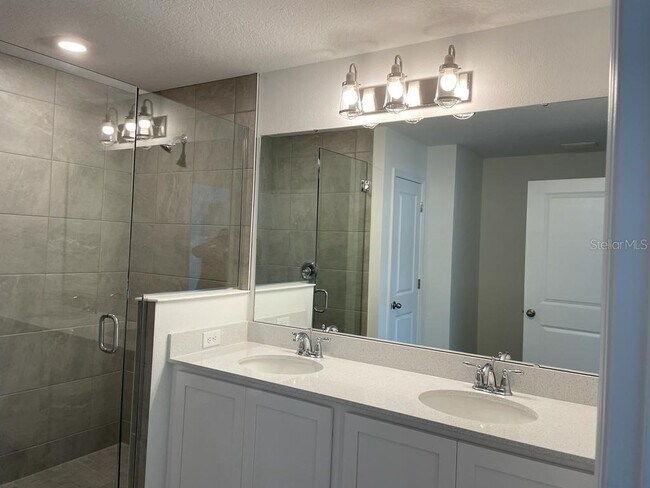 Building Photo - 1608 Pelican Dr