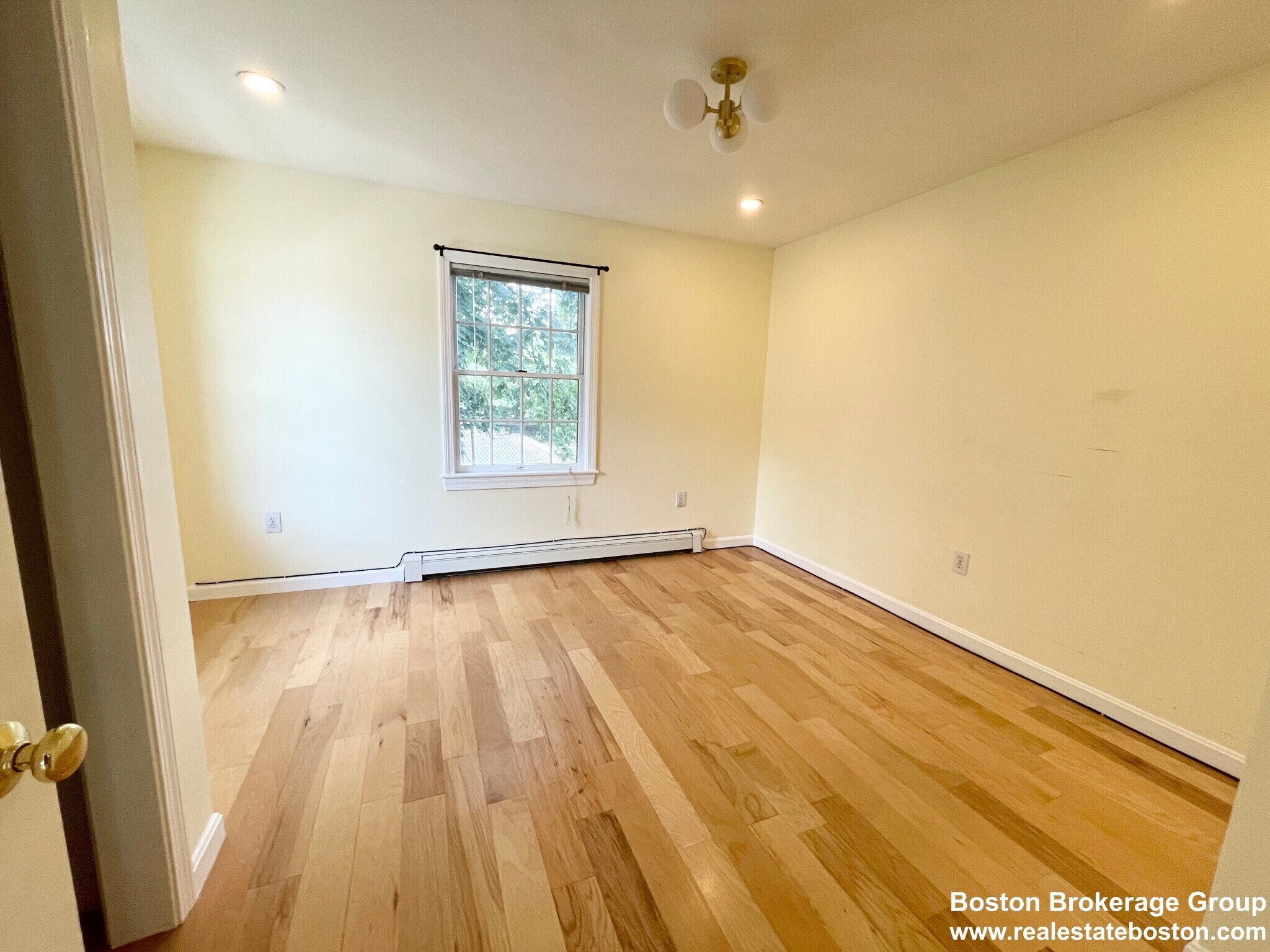 Building Photo - 2 Holden St