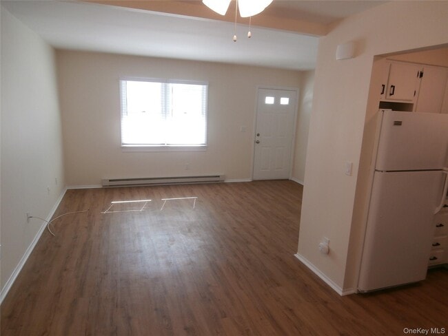 Building Photo - 1000 9th St