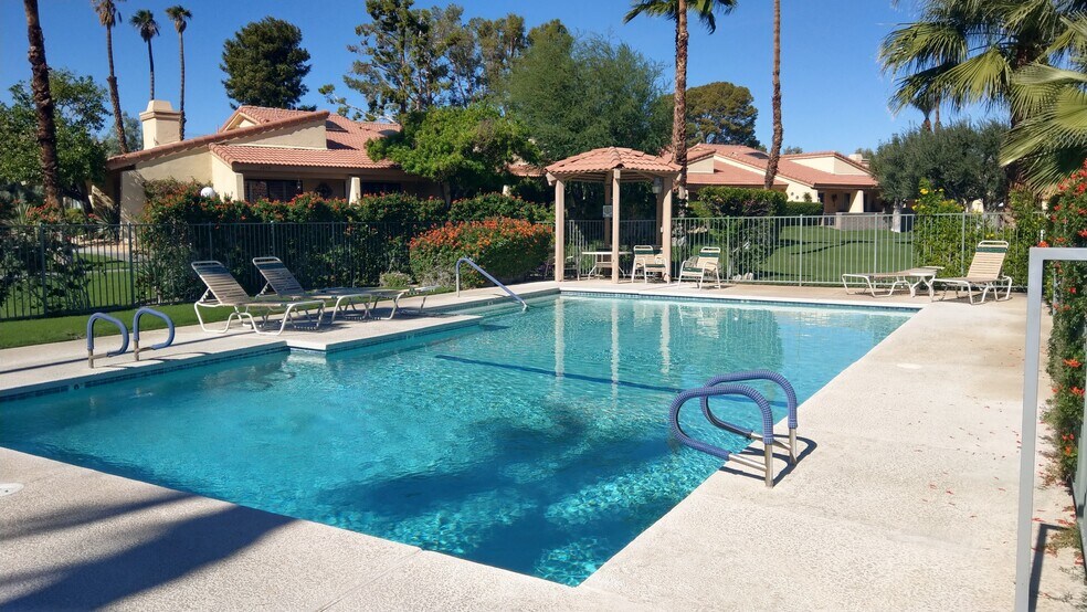 Building Photo - 2631 N Whitewater Club Dr