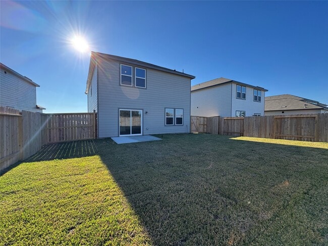 Building Photo - 8219 Vacek Xing Wy