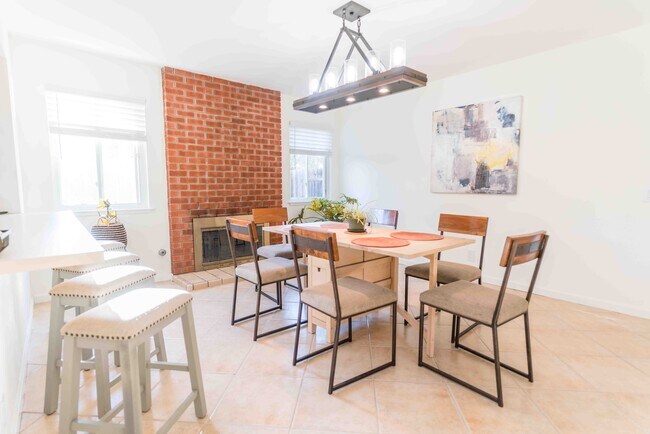 Building Photo - 2023 Habero Dr