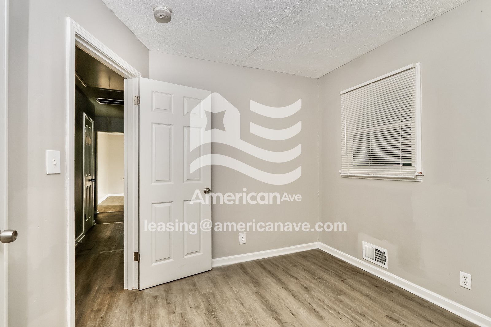 Building Photo - 2309 Dexter Ave