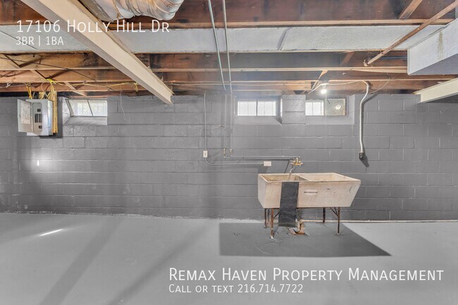 Building Photo - 17106 Holly Hill Dr