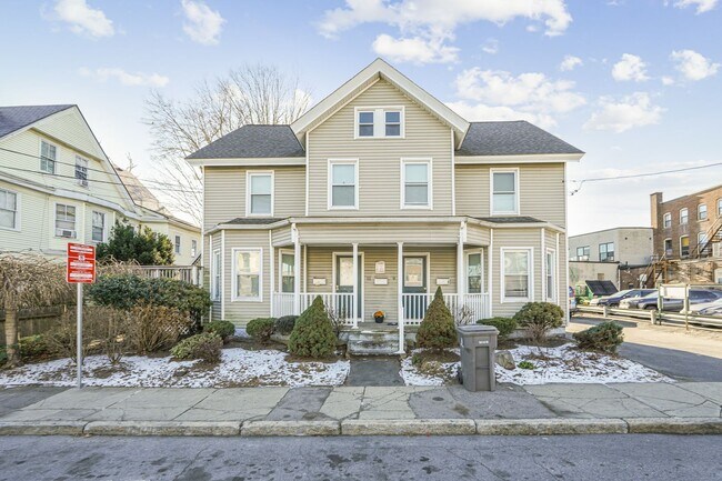 Building Photo - Frederick