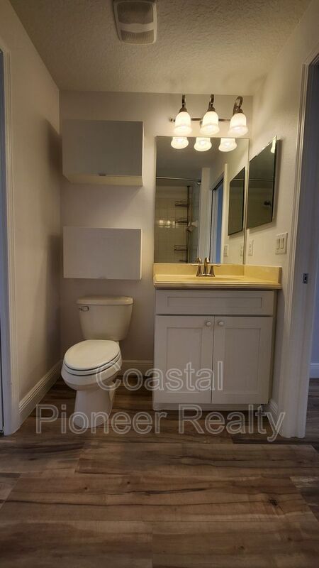 Building Photo - 11404 Holmbridge Ln