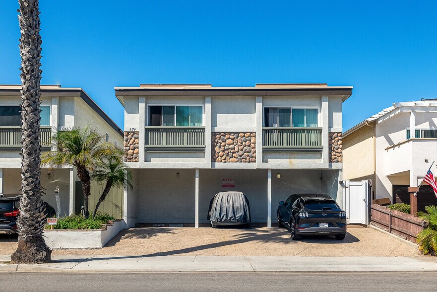 Building Photo - 674 Seacoast Dr