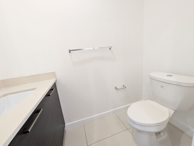 Building Photo - Gorgeous 2BR/2.5BA Townhouse in Gated Community – Lauderhill