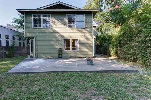 Building Photo - 2814 Gonzales St