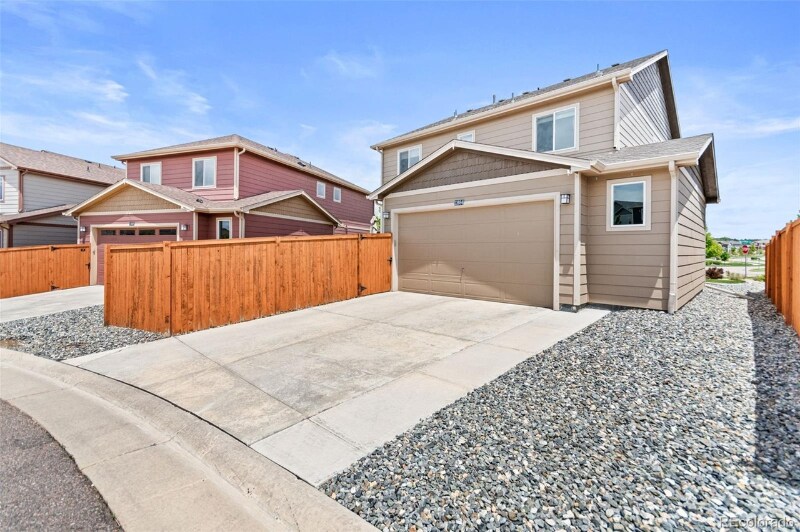 Building Photo - 11684 Park S Loop