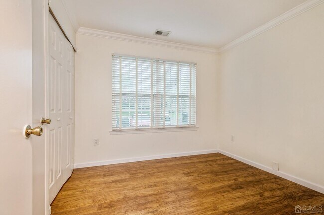 Building Photo - 101 Quince Ct