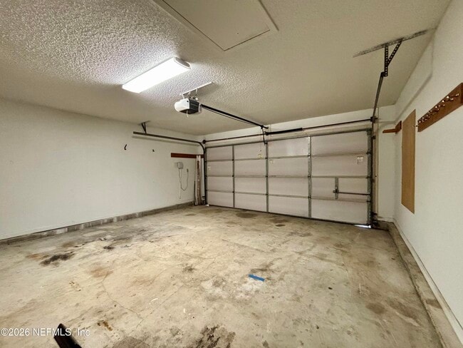 Building Photo - 8467 Charlesgate Cir E