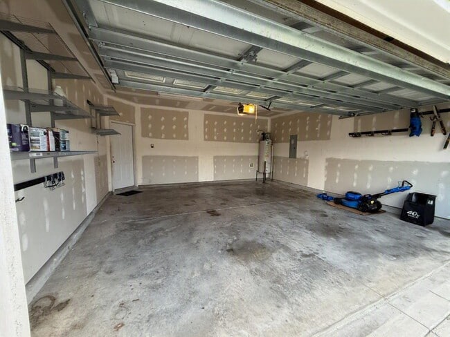 Building Photo - 513 New Hanover Trl
