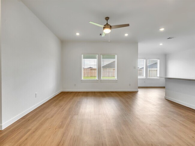 Building Photo - 9011 Serene Hvn Dr