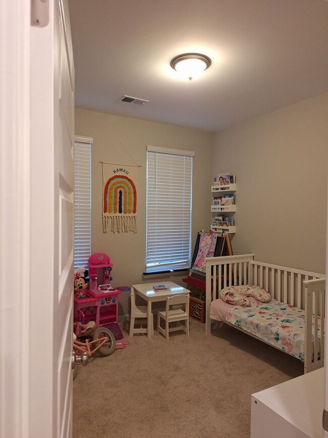 Building Photo - Outstanding Three Bedroom Home in the Ashcroft Community!