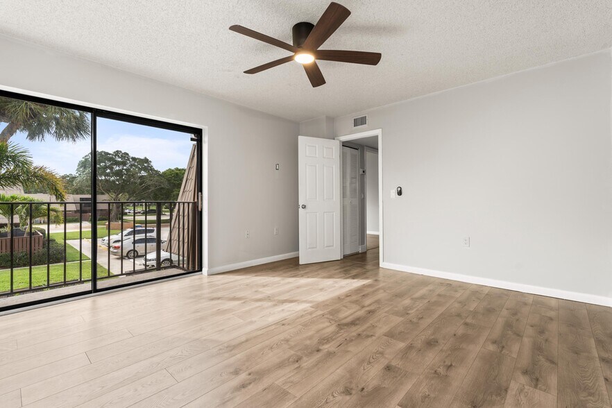 Building Photo - 5311 53rd Way