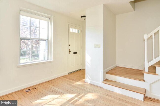 Building Photo - 4875 S 28th St