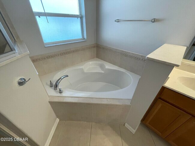 Building Photo - 613 Coral Trace Blvd