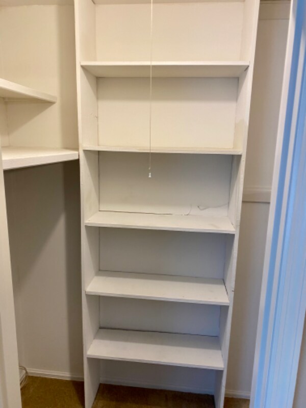 Building Photo - 7971 Royal Arms Ct