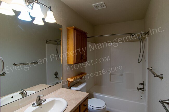 Building Photo - Great 3 Bedroom, 2-bathroom home near Lake Loveland and Boyd Lake.