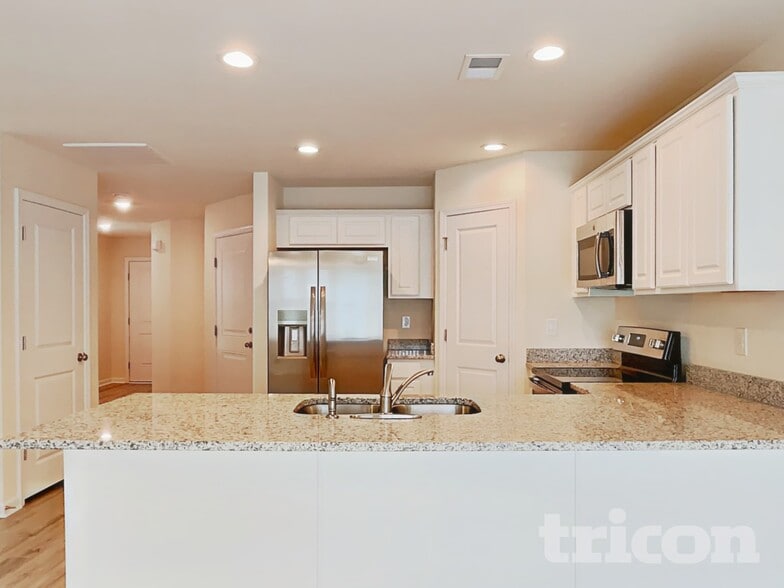 Building Photo - 691 Millsgate Cir