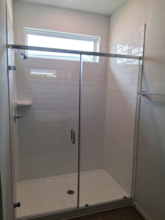 Building Photo - 253 Villars Dr