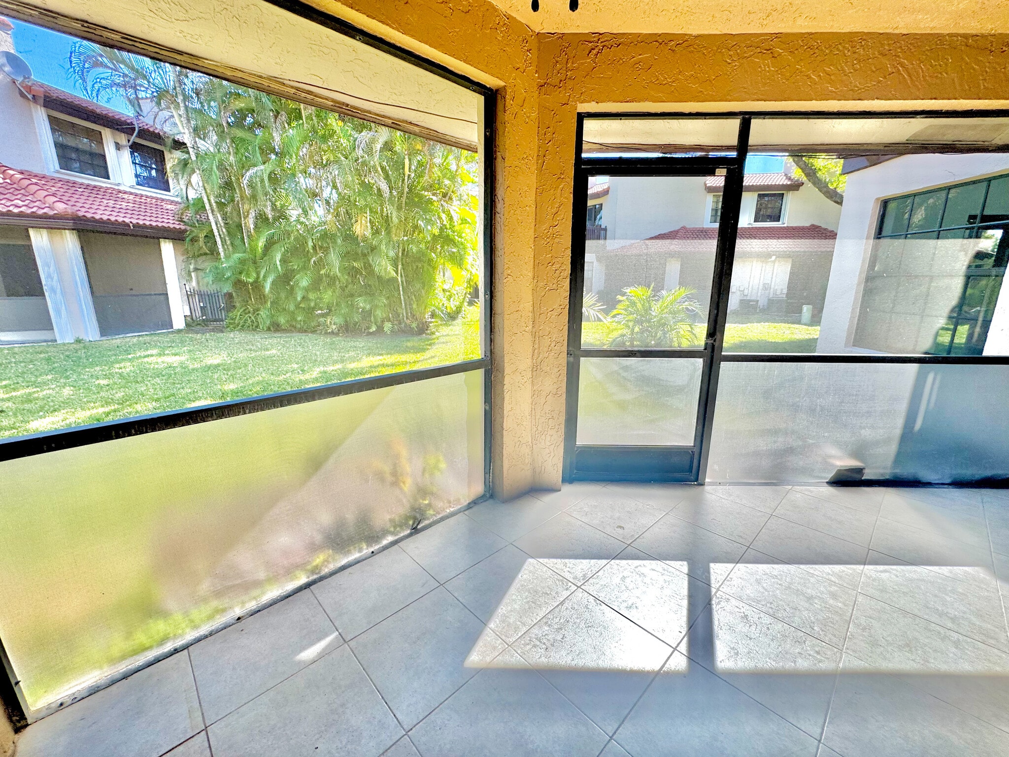 Building Photo - 9151 W Sunrise Blvd