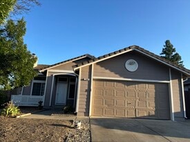 Building Photo - 290 San Leon Dr