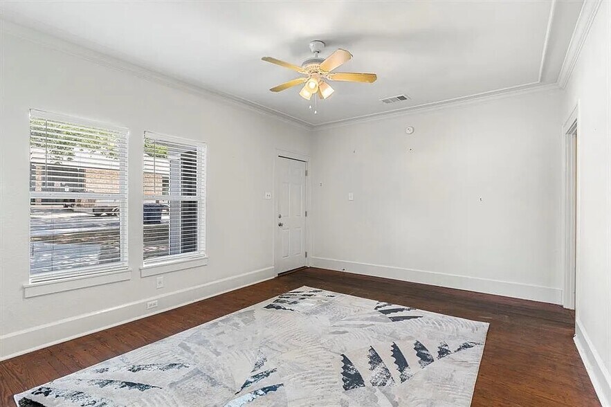 Building Photo - 2802 Salado St