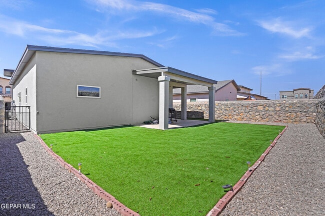 Building Photo - 15013 Imagine Dr