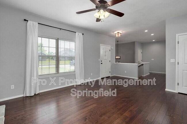 Building Photo - 1503 E Fairwind