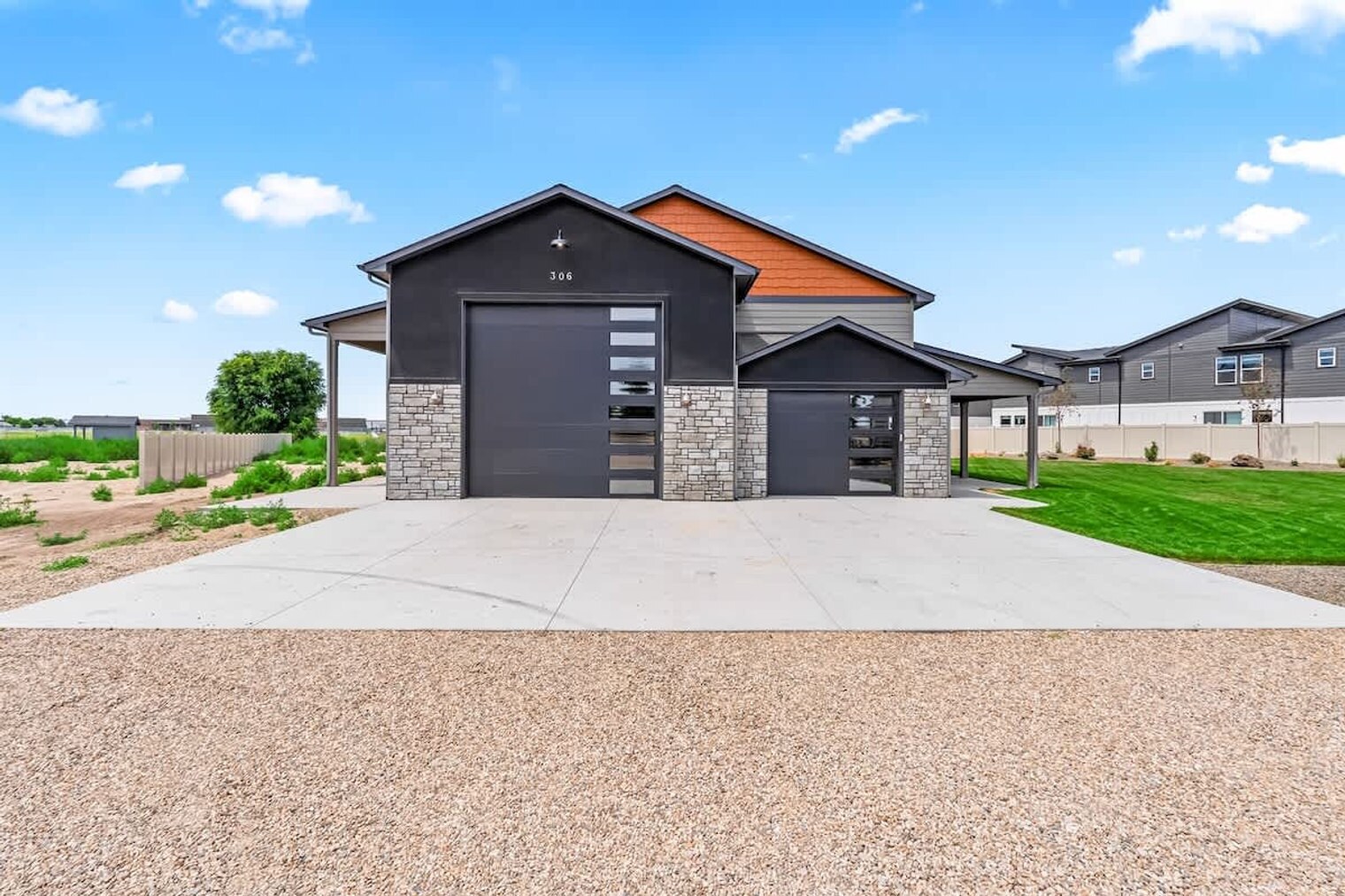 Building Photo - 306 CM Rdg Ln