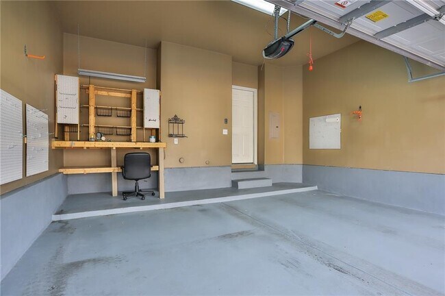 Building Photo - 11400 W Parmer Ln