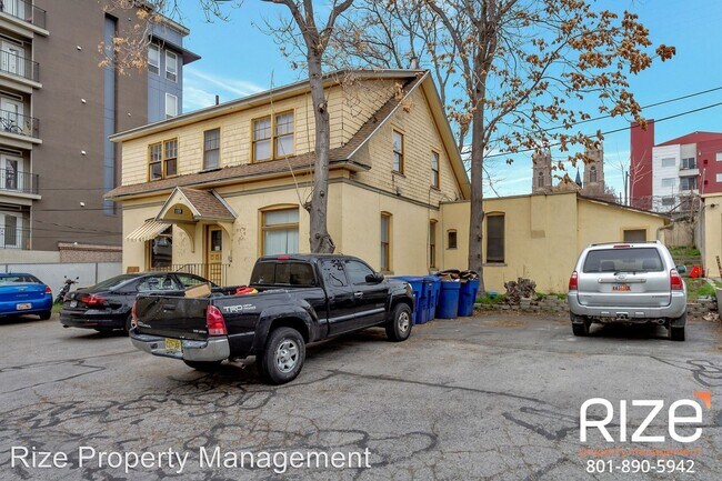Building Photo - 327-333 E 100 S