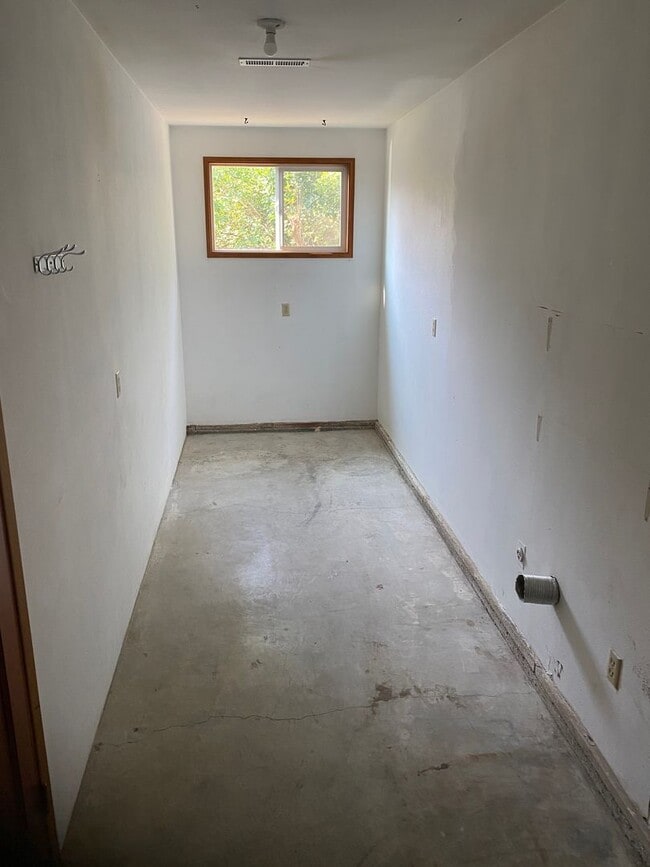 Building Photo - Sedro Woolley Rambler