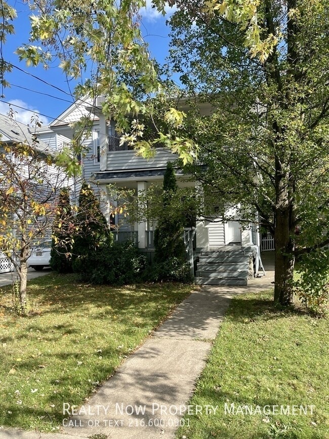 Building Photo - 1535 Coutant Ave