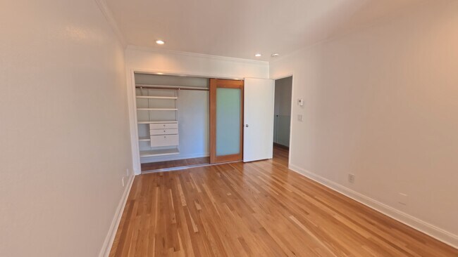 Building Photo - 5003 Diamond Heights Blvd