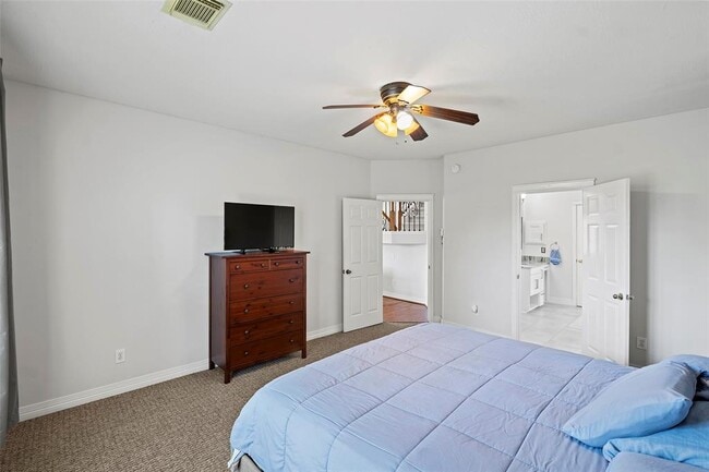Building Photo - 8910 Starlamp Ln