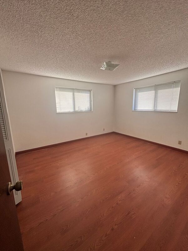 Building Photo - 1215 Brickley Rd