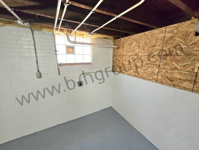 Building Photo - Washer & Dryer Now Provided