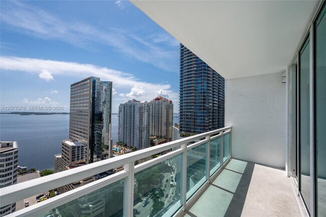 Building Photo - 951 Brickell Ave