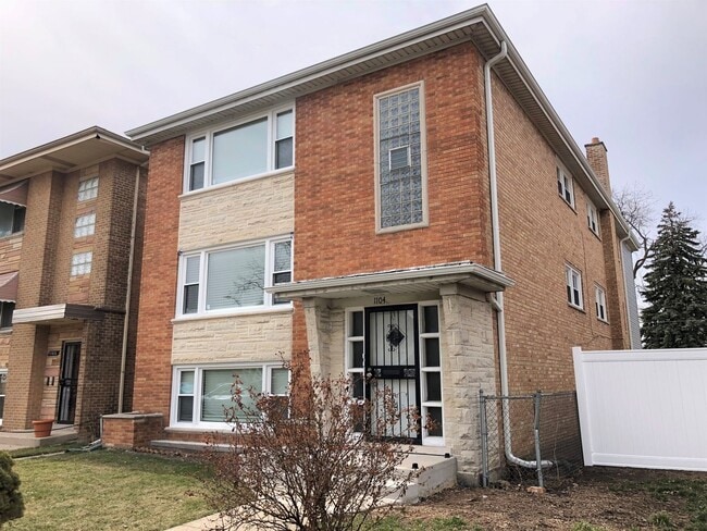 Building Photo - 1104 Rice Ave